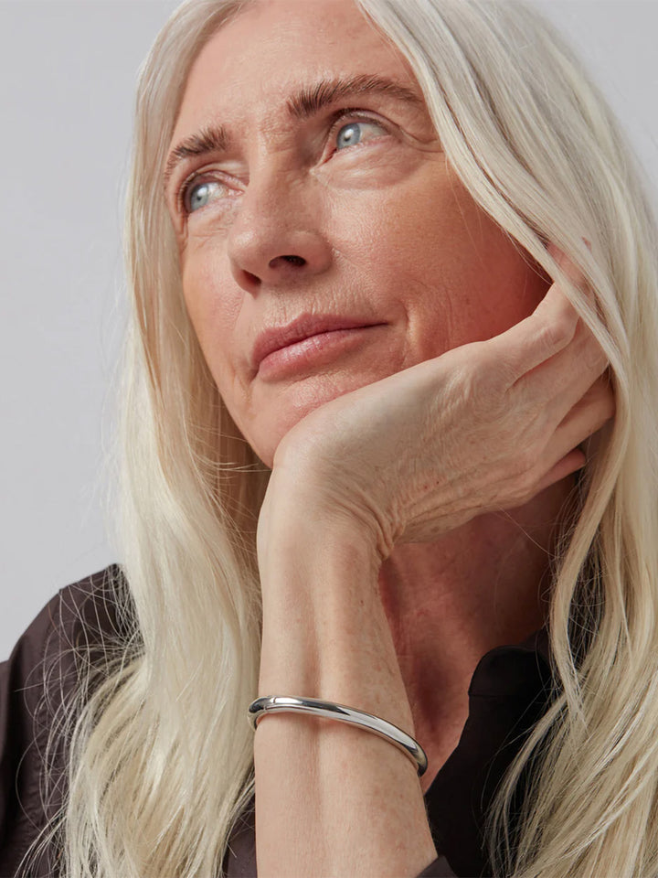 Gia Bangle in Silver