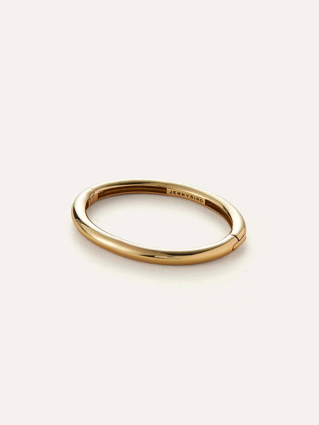Gia Bangle in Gold