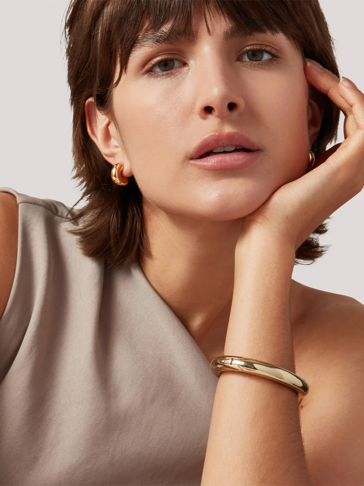 Gia Mega Bangle in Gold