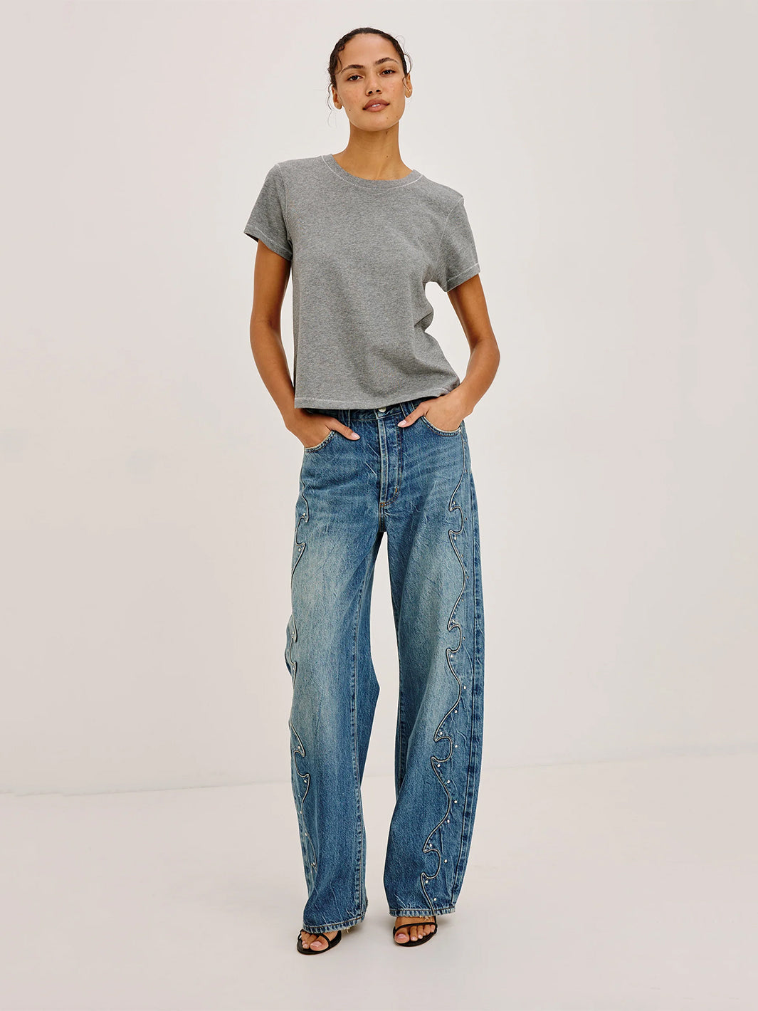 Girlfriend T-Shirt in Heather Contrast Stitch