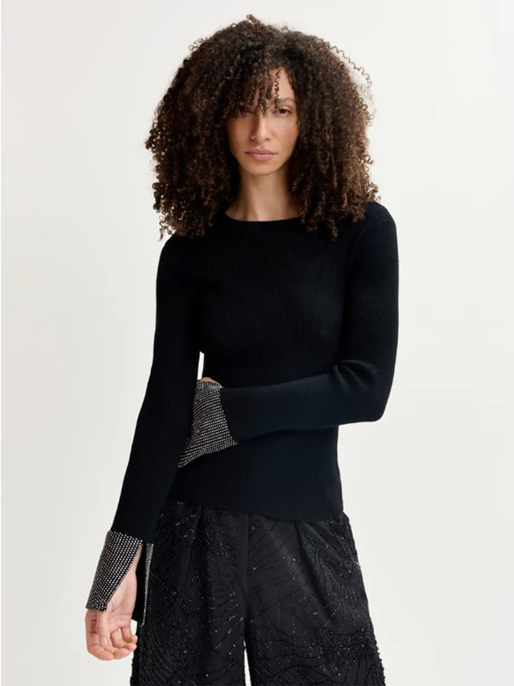 Gomi Pullover w/ Fringes in Black