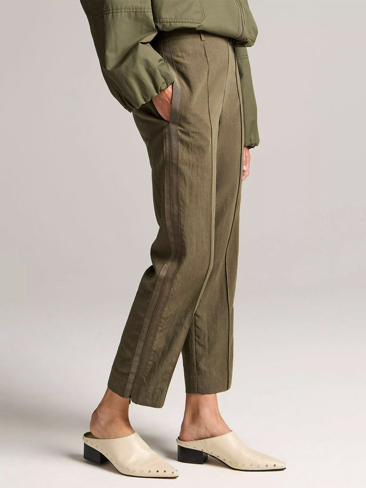 Grace Side-Strap Mid-Rise Pull-On Pant in Sea Vine