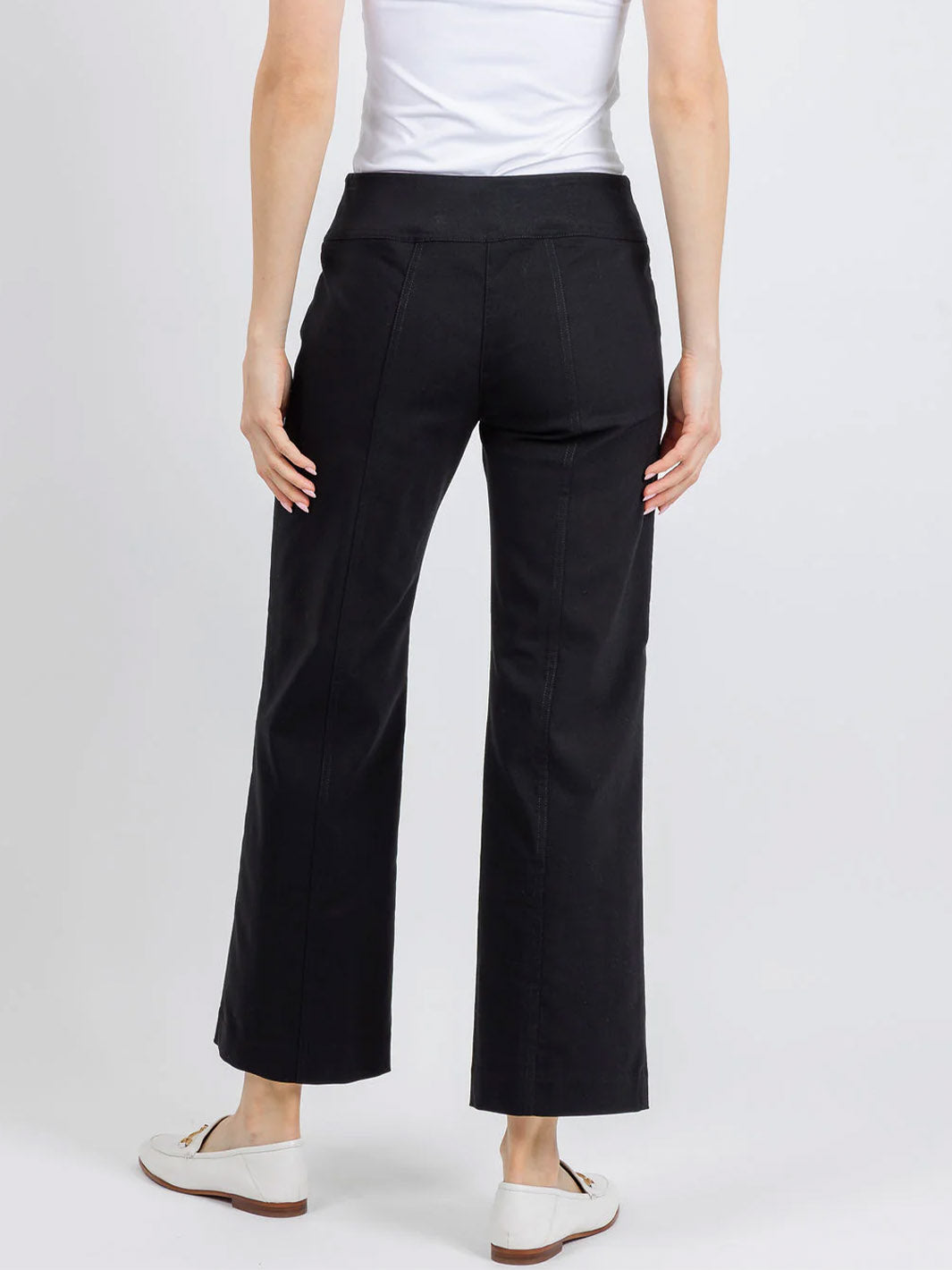 Control Stretch Gromet Pant in Black