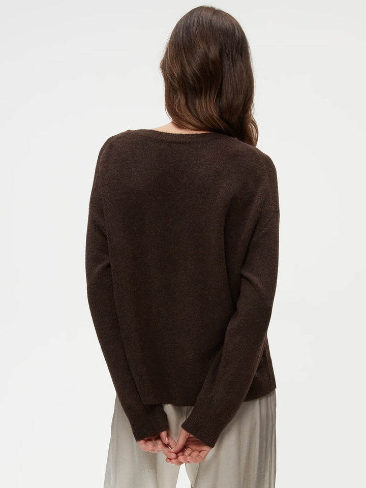 Hendrix V-Neck Sweater in Java