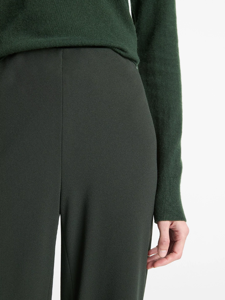 High Waist Crepe Bia Pant in Verde