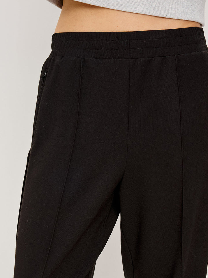 Hirsch Pant in Black