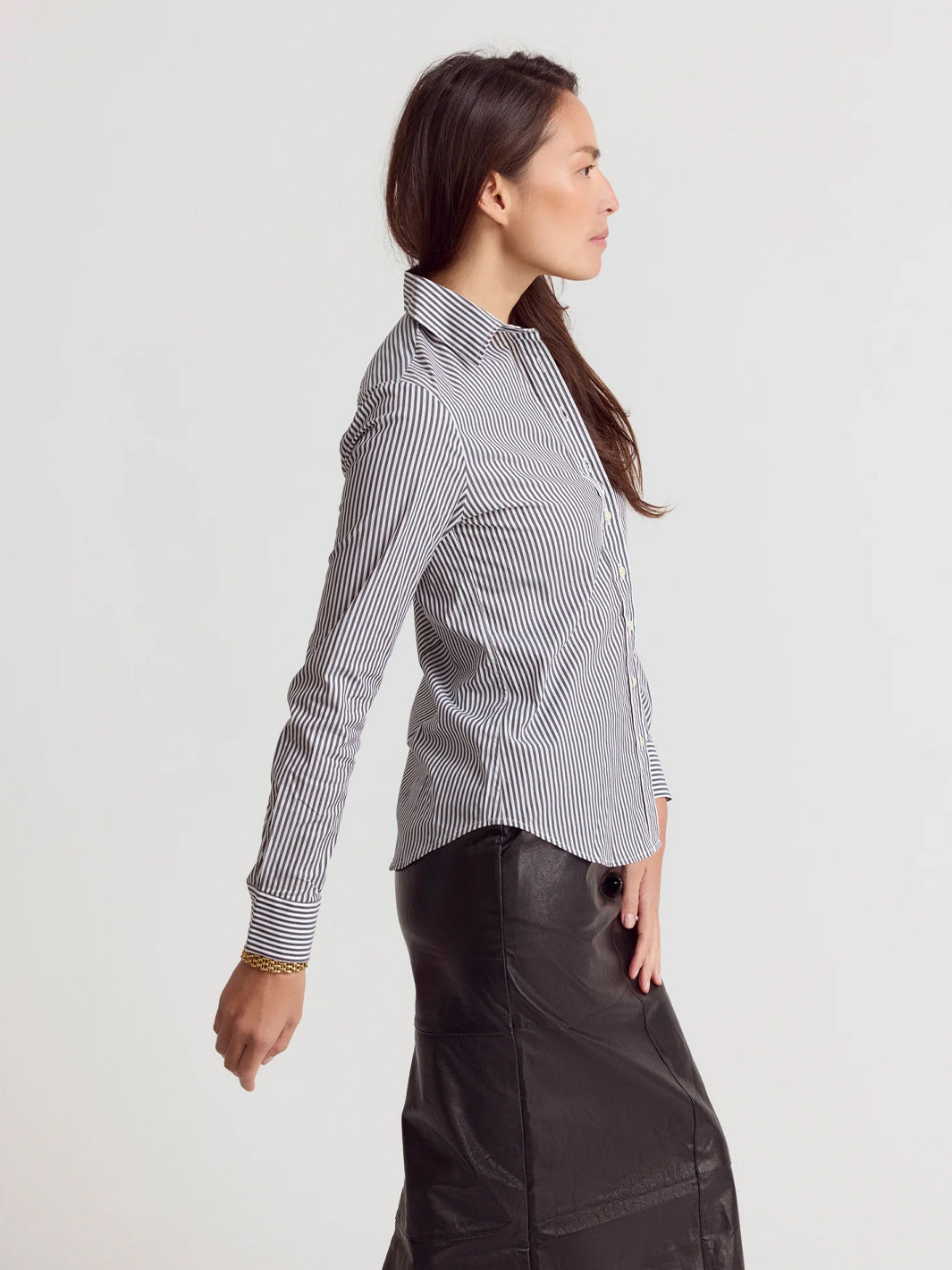 The Icon Shirt in Gunmetal/White Stripe