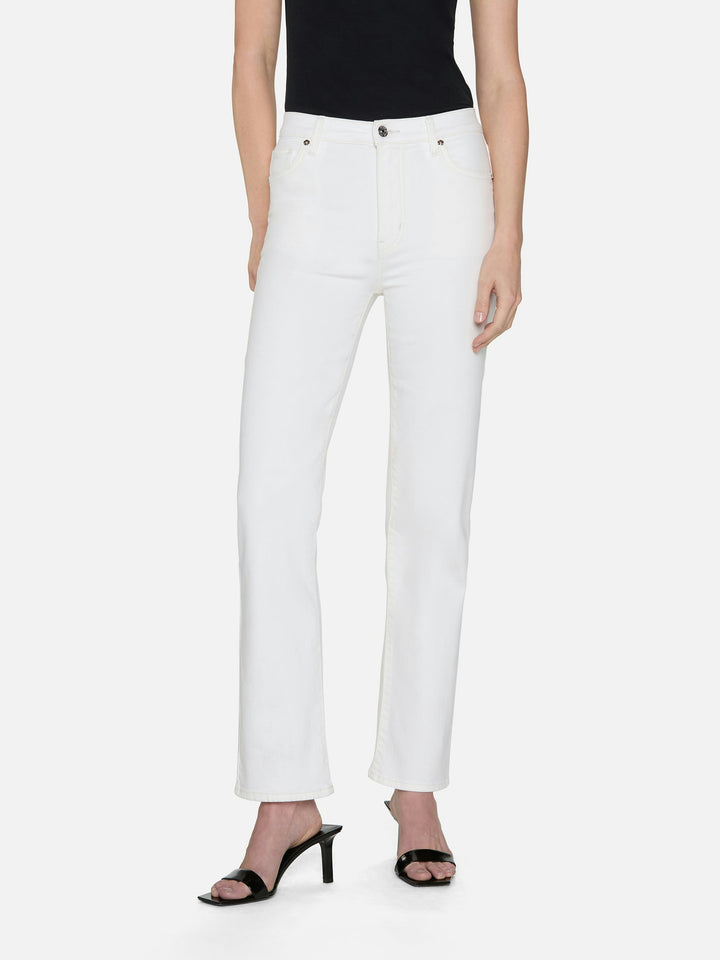 Le Sleek Straight Jean in White