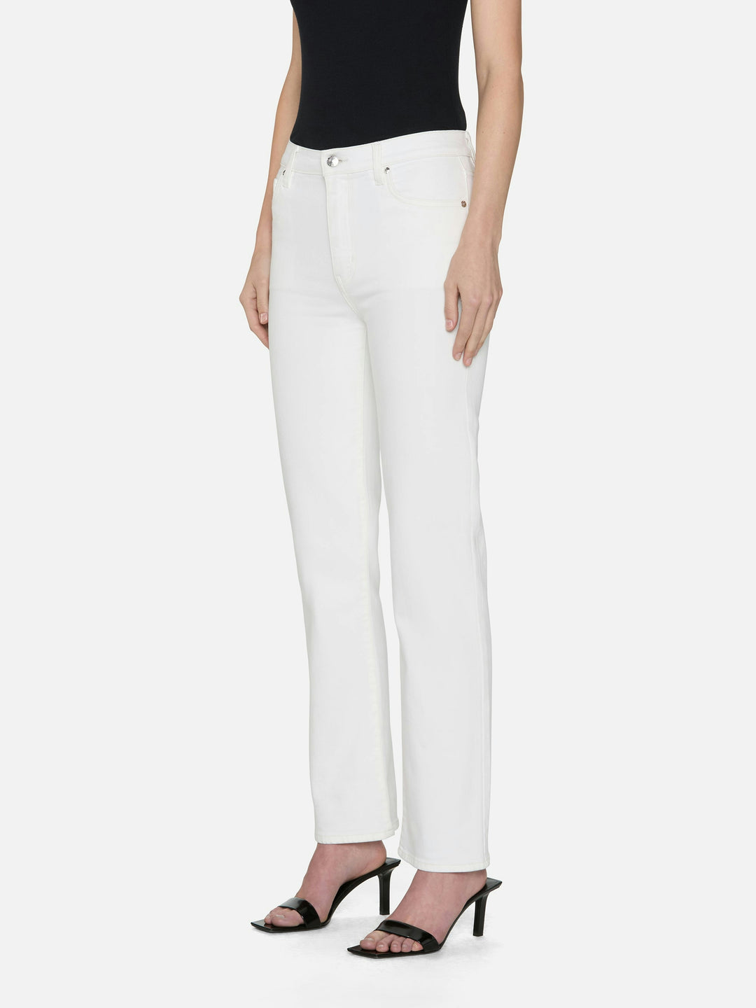 Le Sleek Straight Jean in White