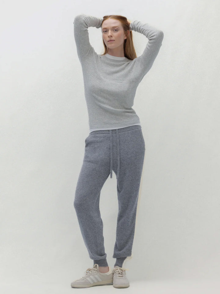 Long-Sleeve Ribbed Tee in Grey
