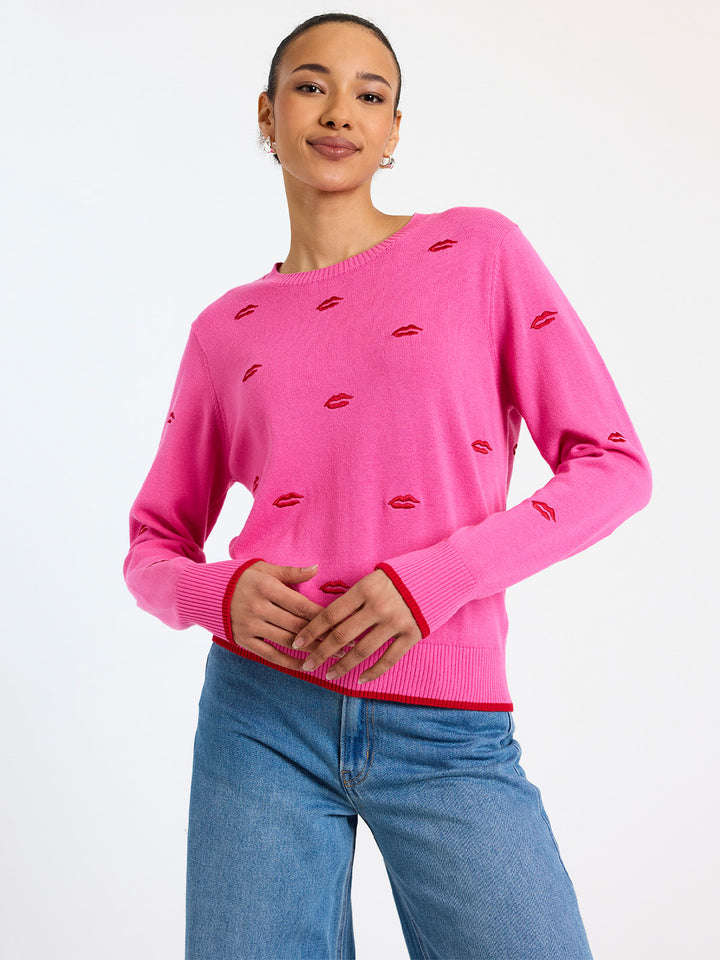 Leila Lips Crew in Bubble Gum