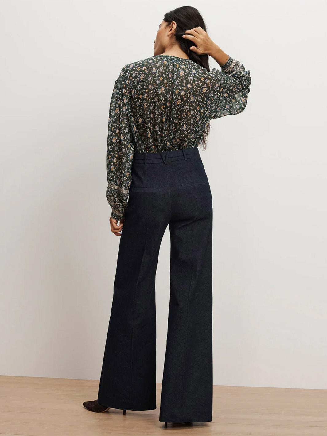 Lollie Floral Button-Down Blouse in Dark Hunter Green Multi