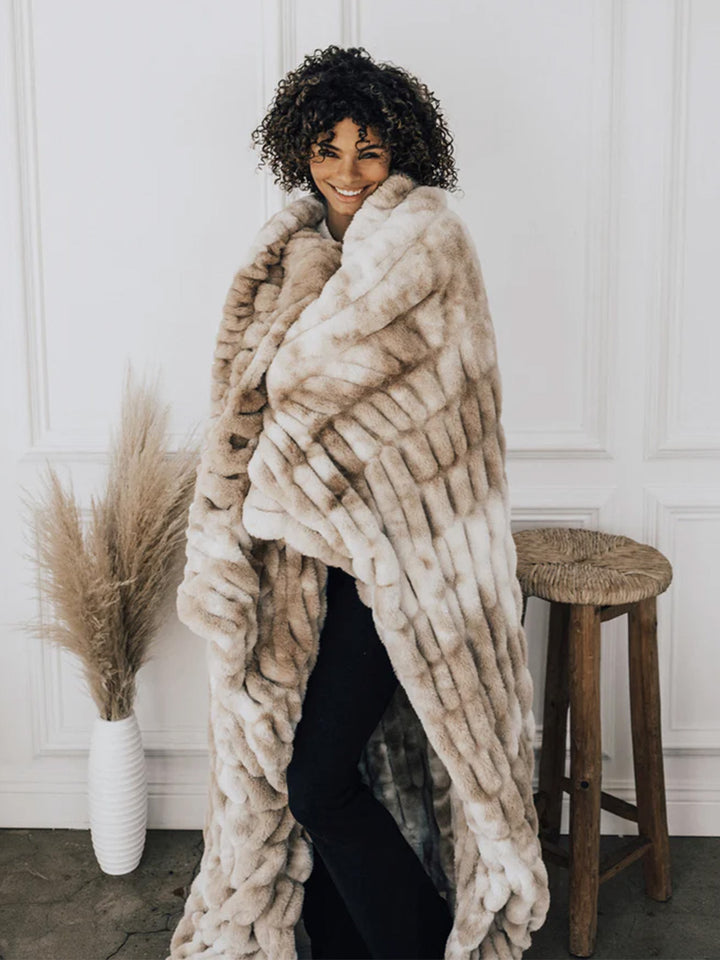 Neutral Blanket in Caramel N' Cream