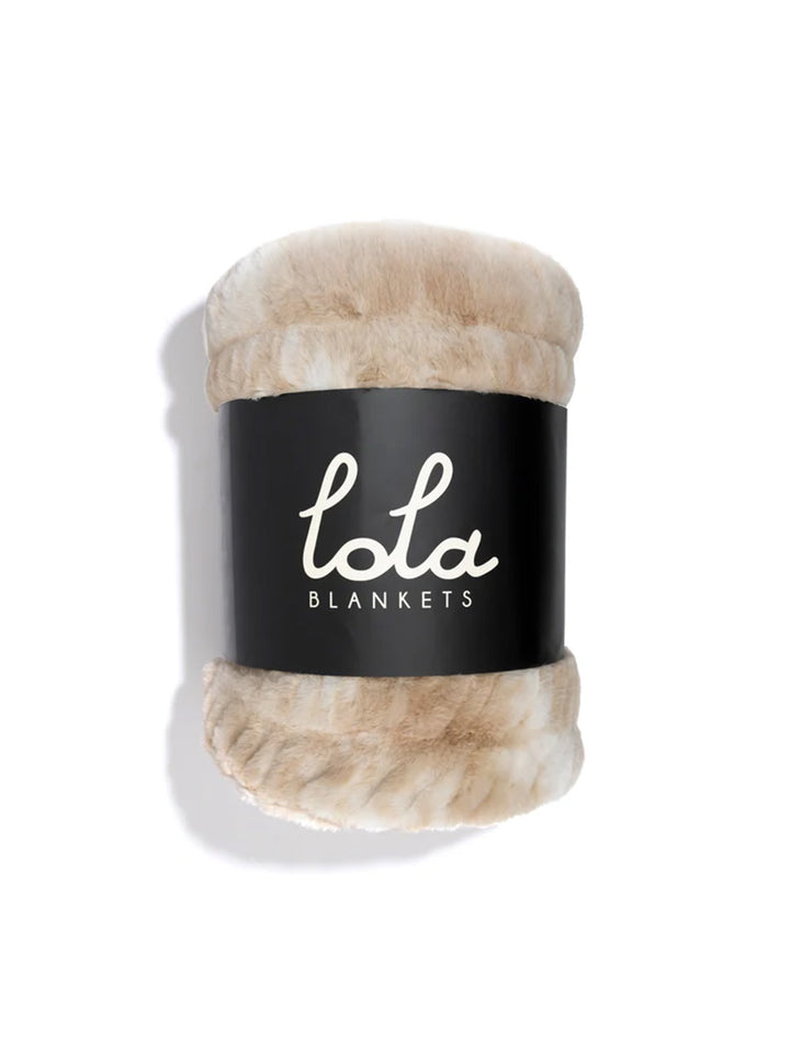 Neutral Blanket in Caramel N' Cream