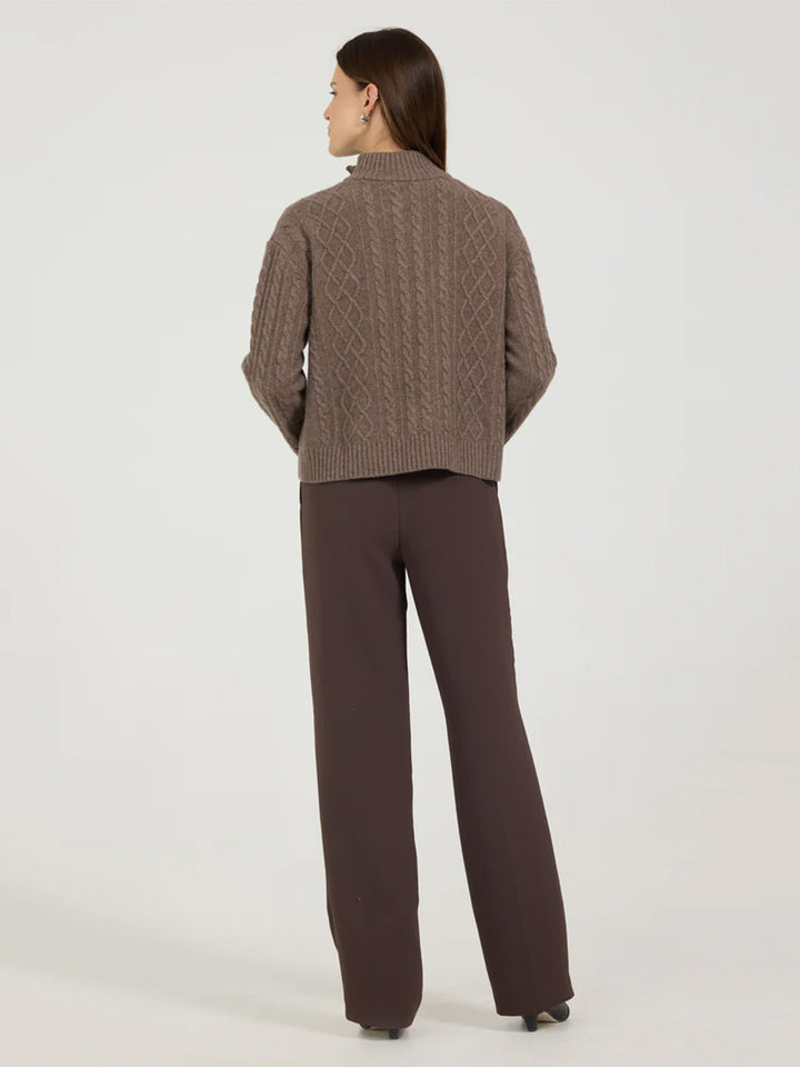 Lucia Pullover in Husk