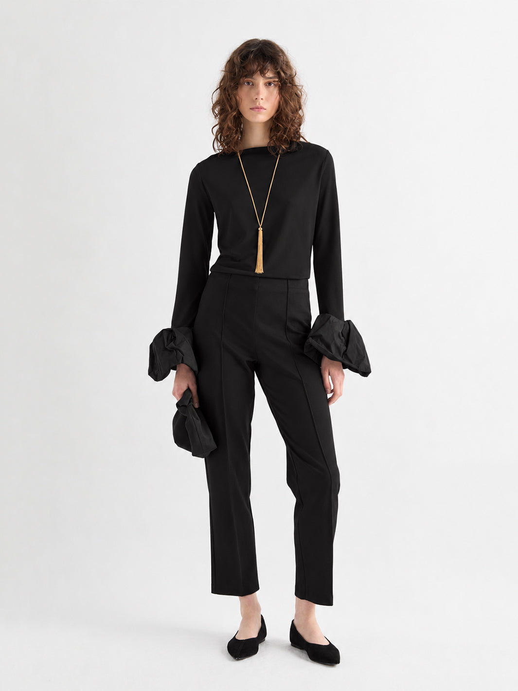 Dramatic Cuff Top in Nero