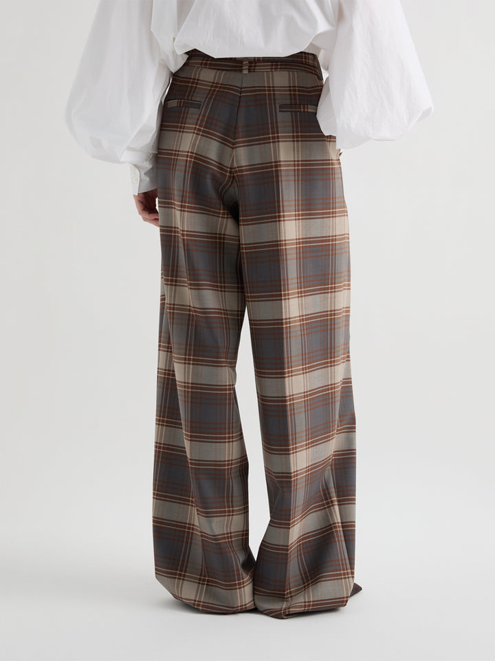 Tailored Pants in Bacca Blue