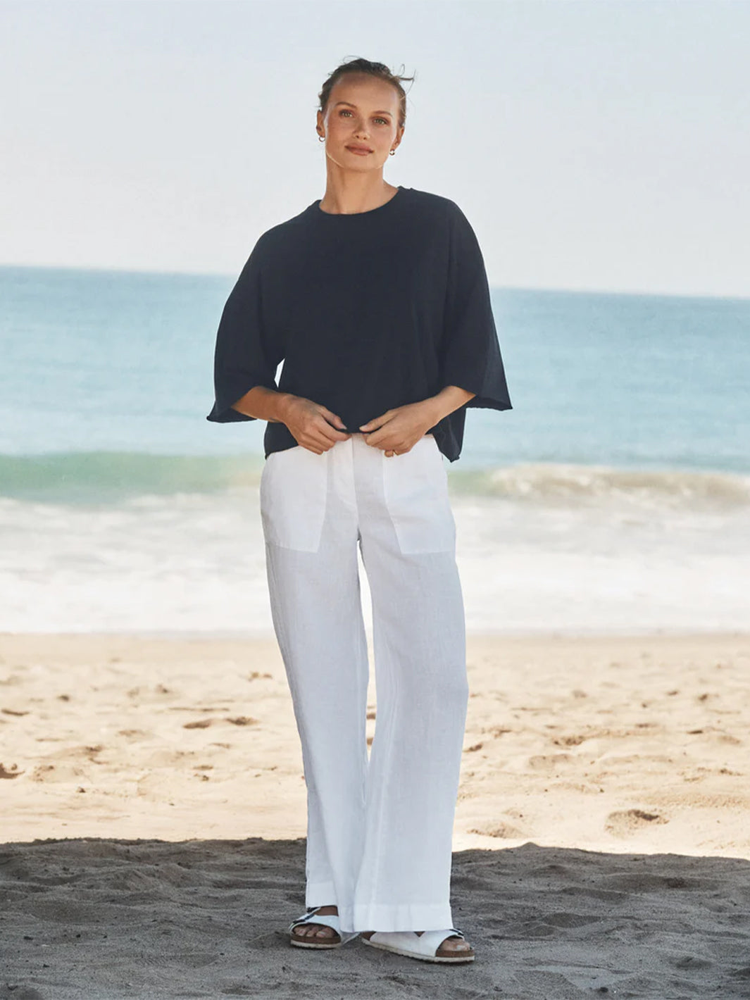 Madeline Patch Pocket Pull-On Pant in White Linen