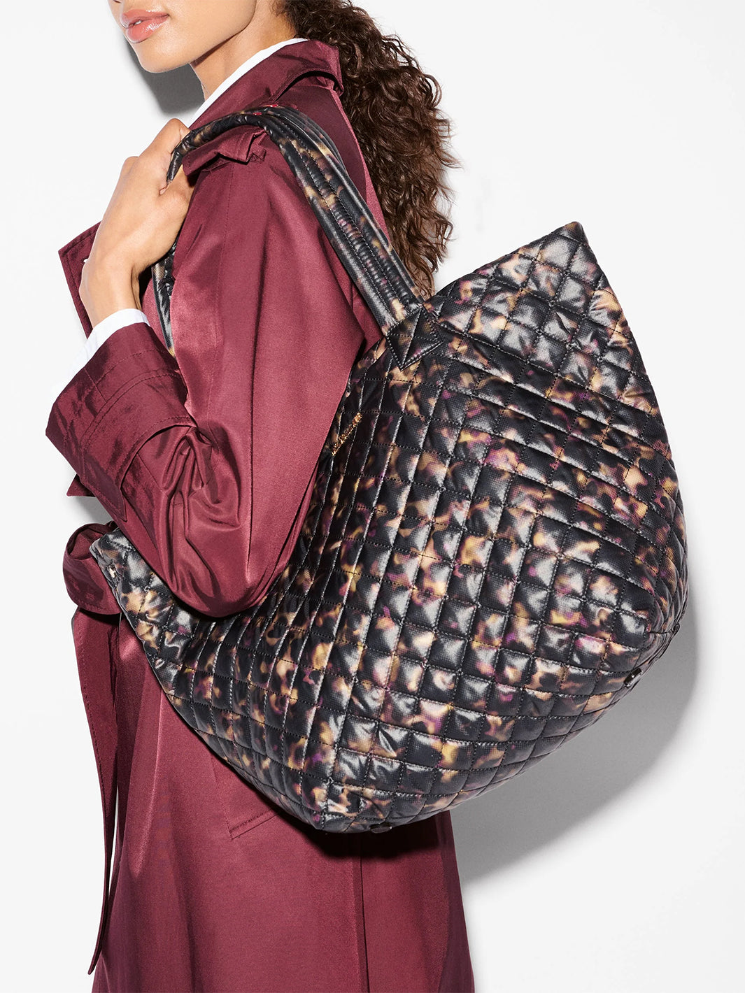 Medium Metra Tote Deluxe in Tortoise Shell