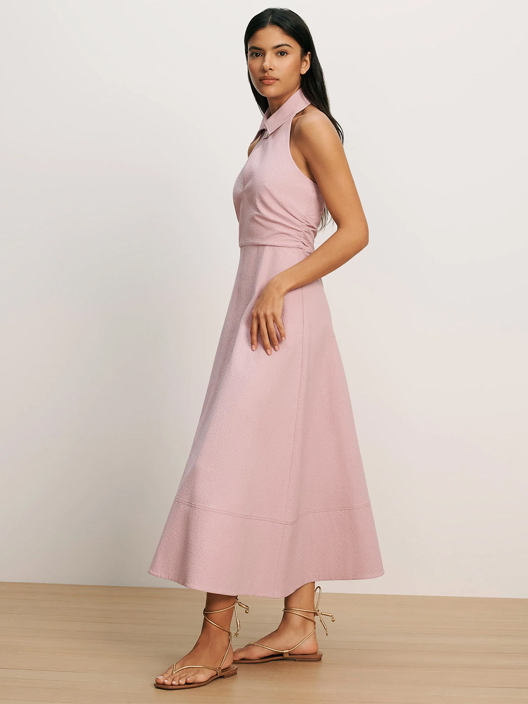 Mackey Seersucker Halter Midi Dress in Pale Orchid Haze
