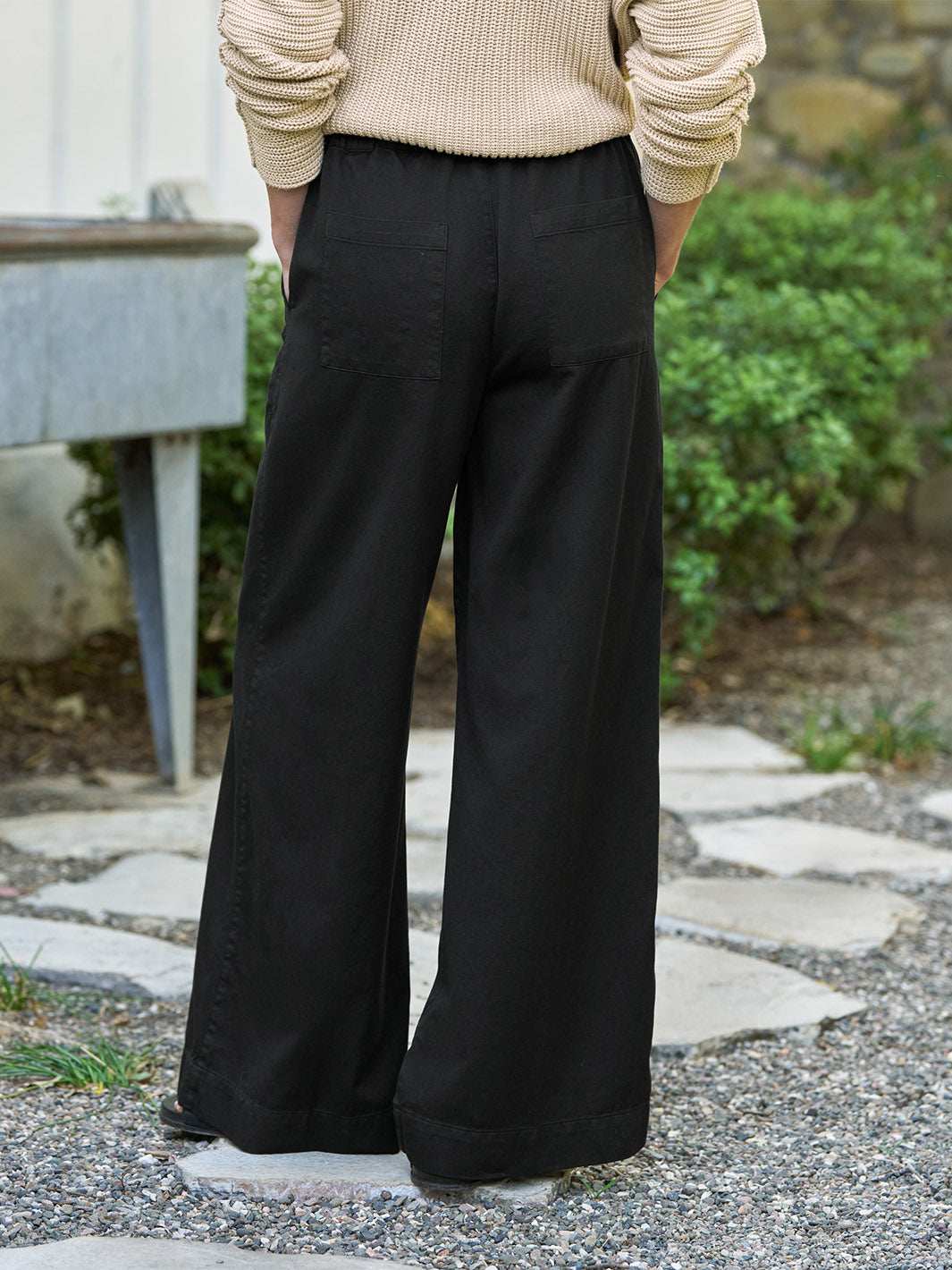 Madeline Patch Pocket Pull-On Pant in Black