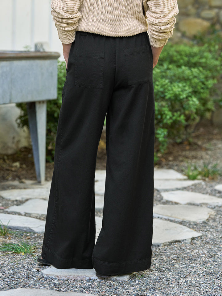 Madeline Patch Pocket Pull-On Pant in Black