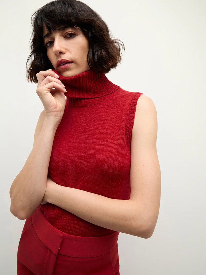 Mazzy Cashmere Sleeveless Turtleneck Sweater in Crimson