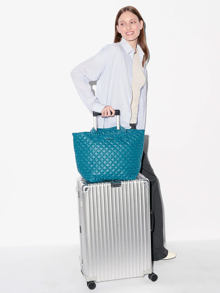 Medium Metro Tote in Pacific