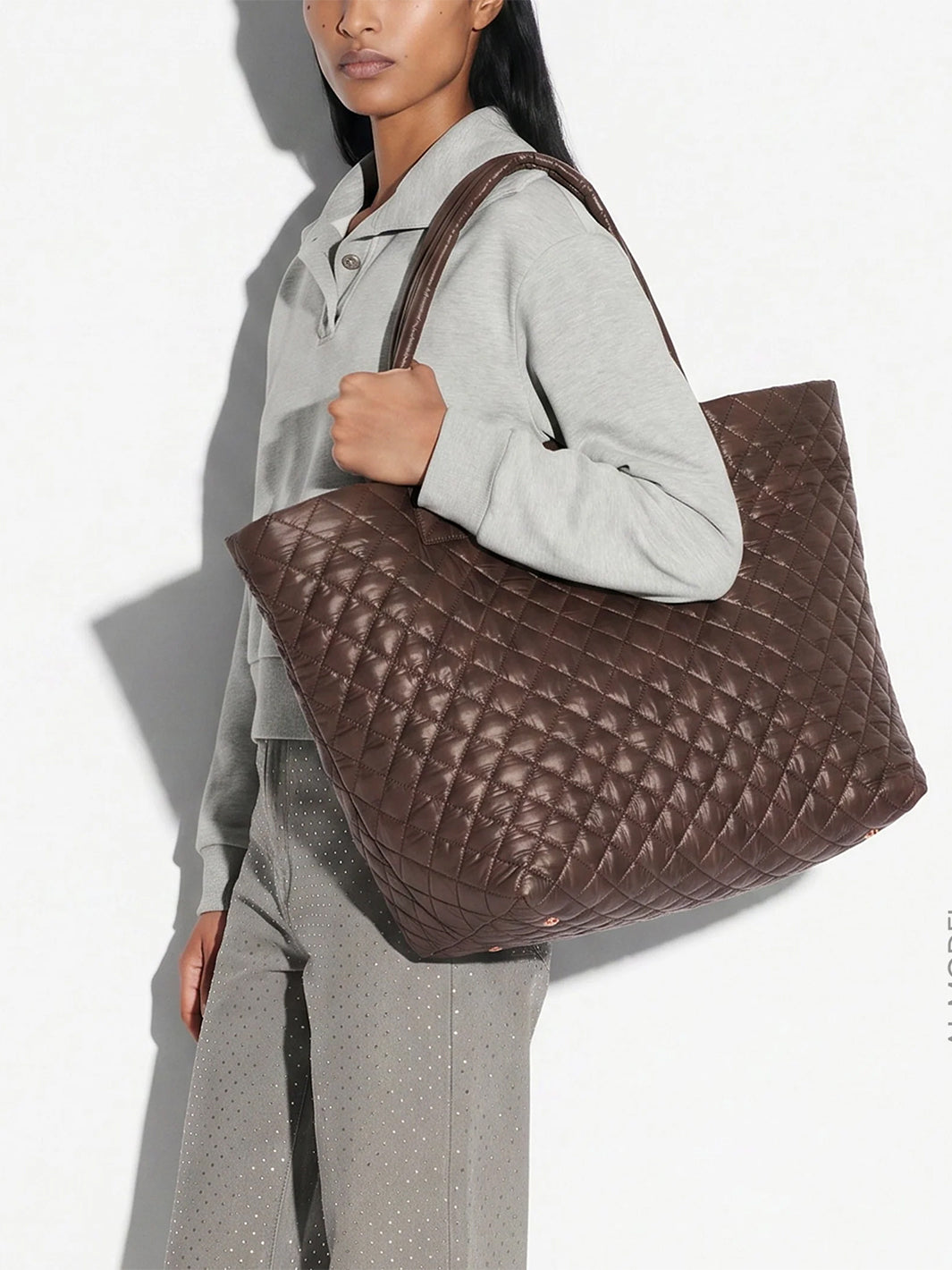 Large Metro Tote Deluxe in Walnut