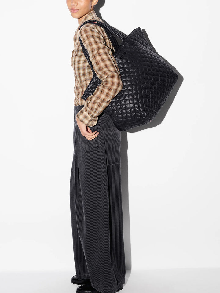 Large Metro Tote Deluxe in Black