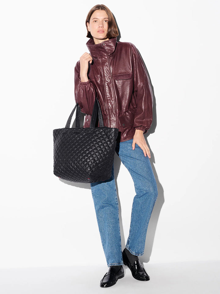 Medium Metro Tote in Black