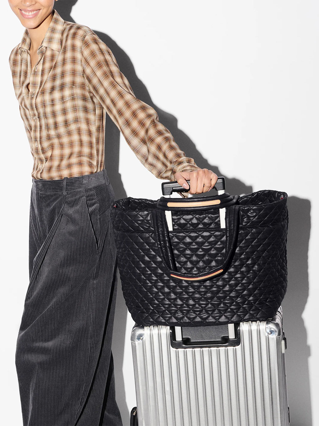 Large Metro Tote Deluxe in Black