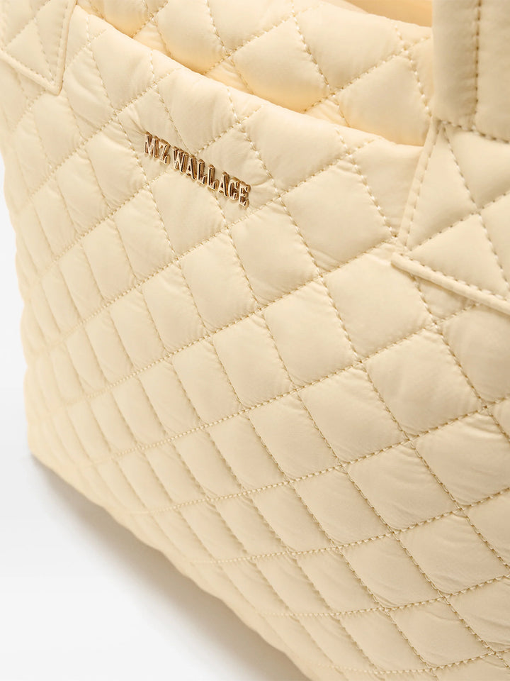 Small Metro Tote Deluxe in Chamomile