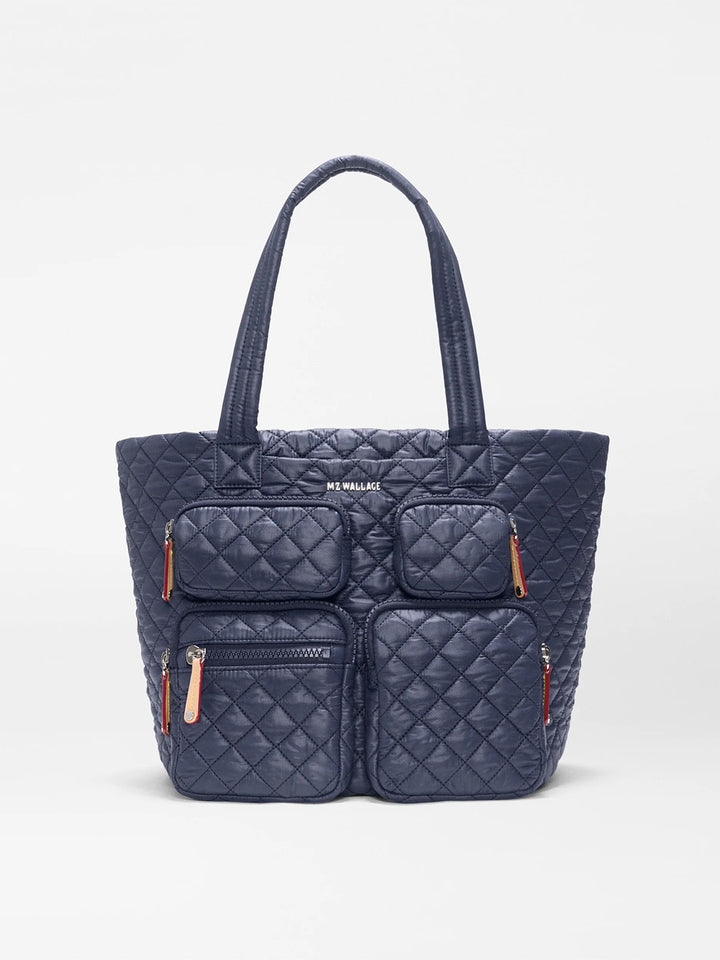 Medium Metro Travel Tote in Navy