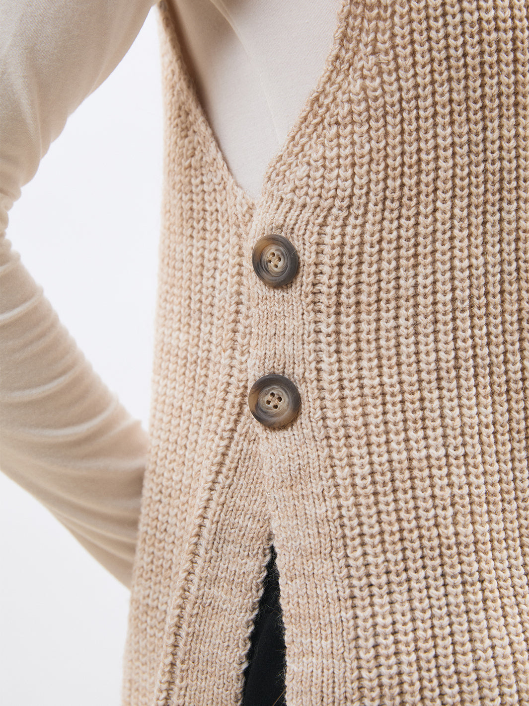 Mika Sleeveless Sweater in Off White