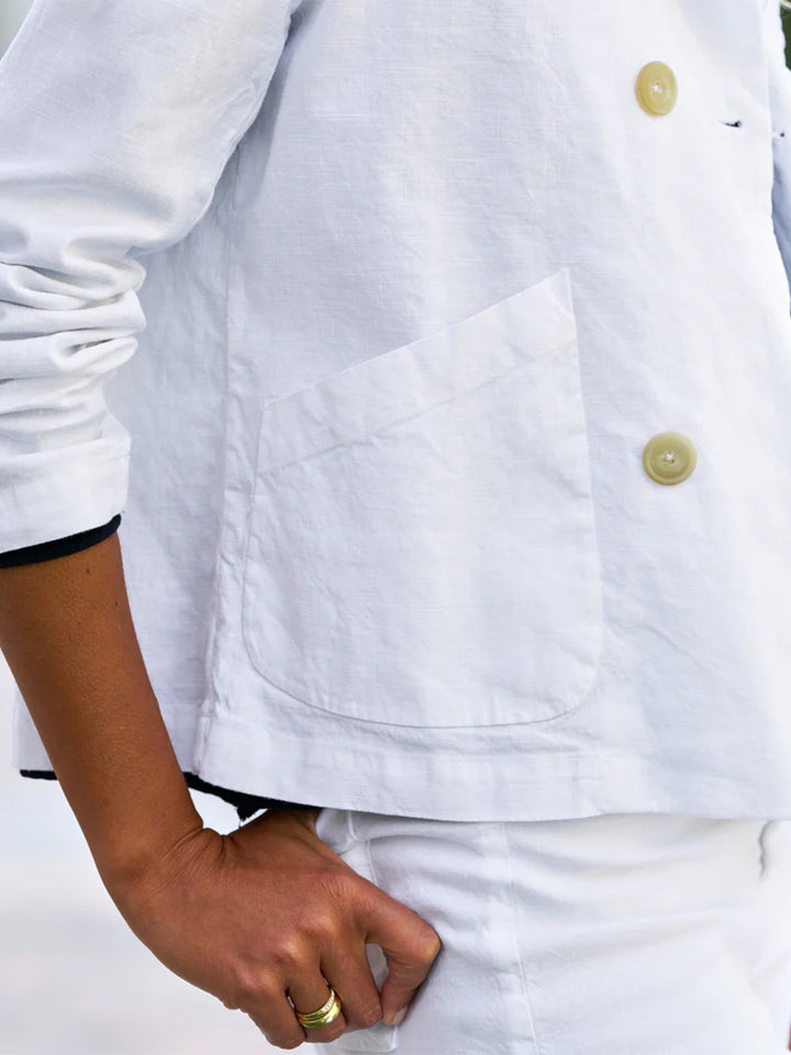 Mini Belfast English Peacoat in White Linen