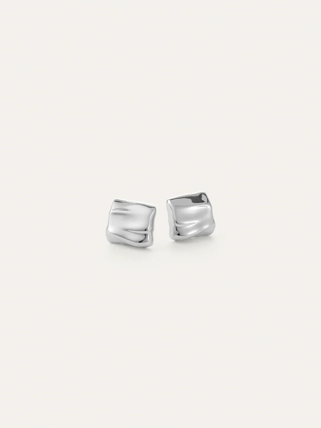 Mini Sundra Earrings in Silver