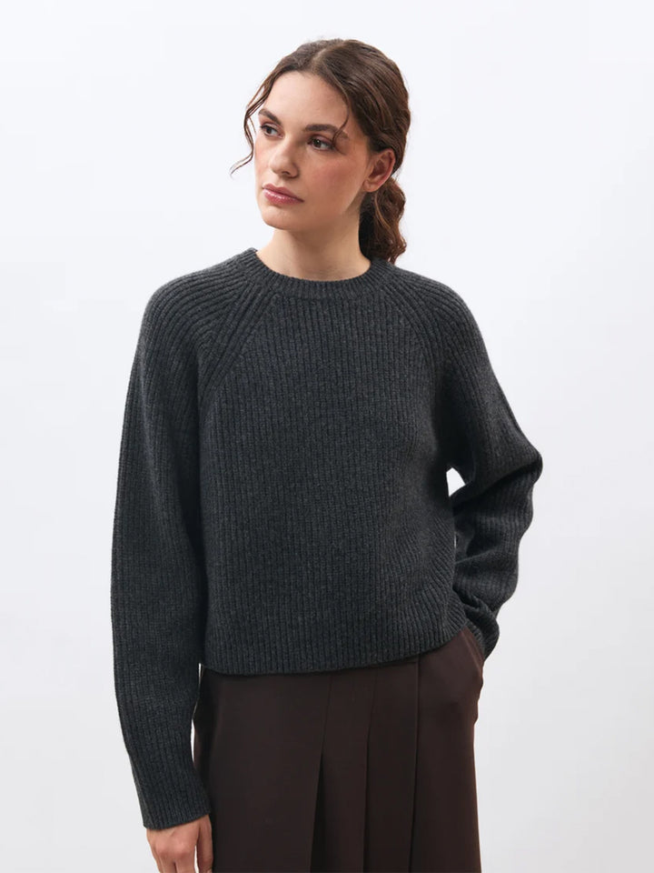 Minoa Sweater in Anthracite