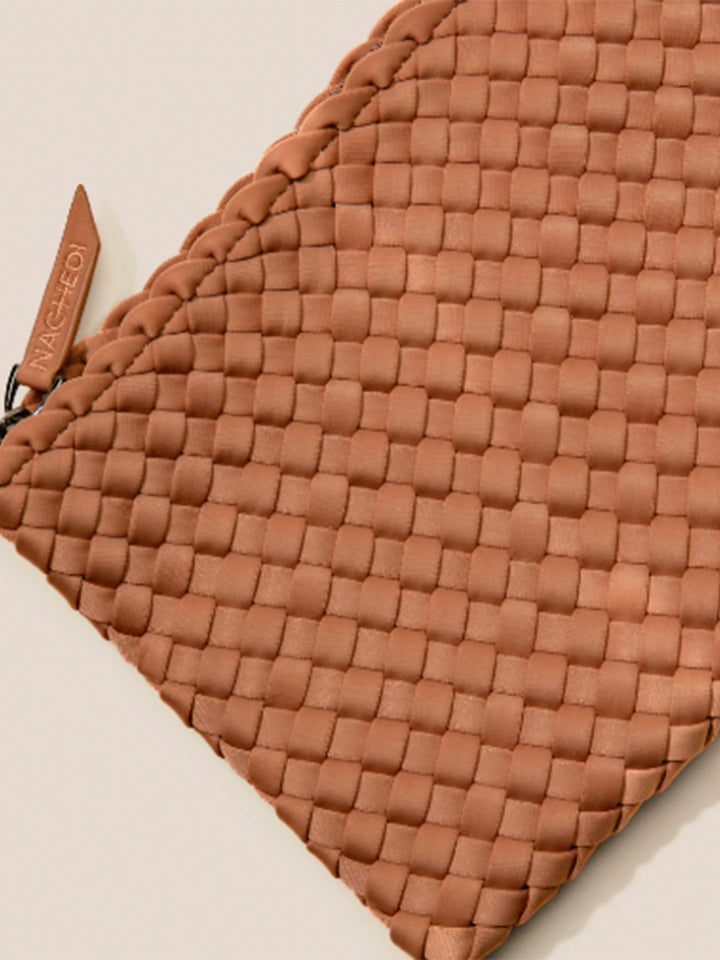 Nomad Medium Hobo in Cocoa