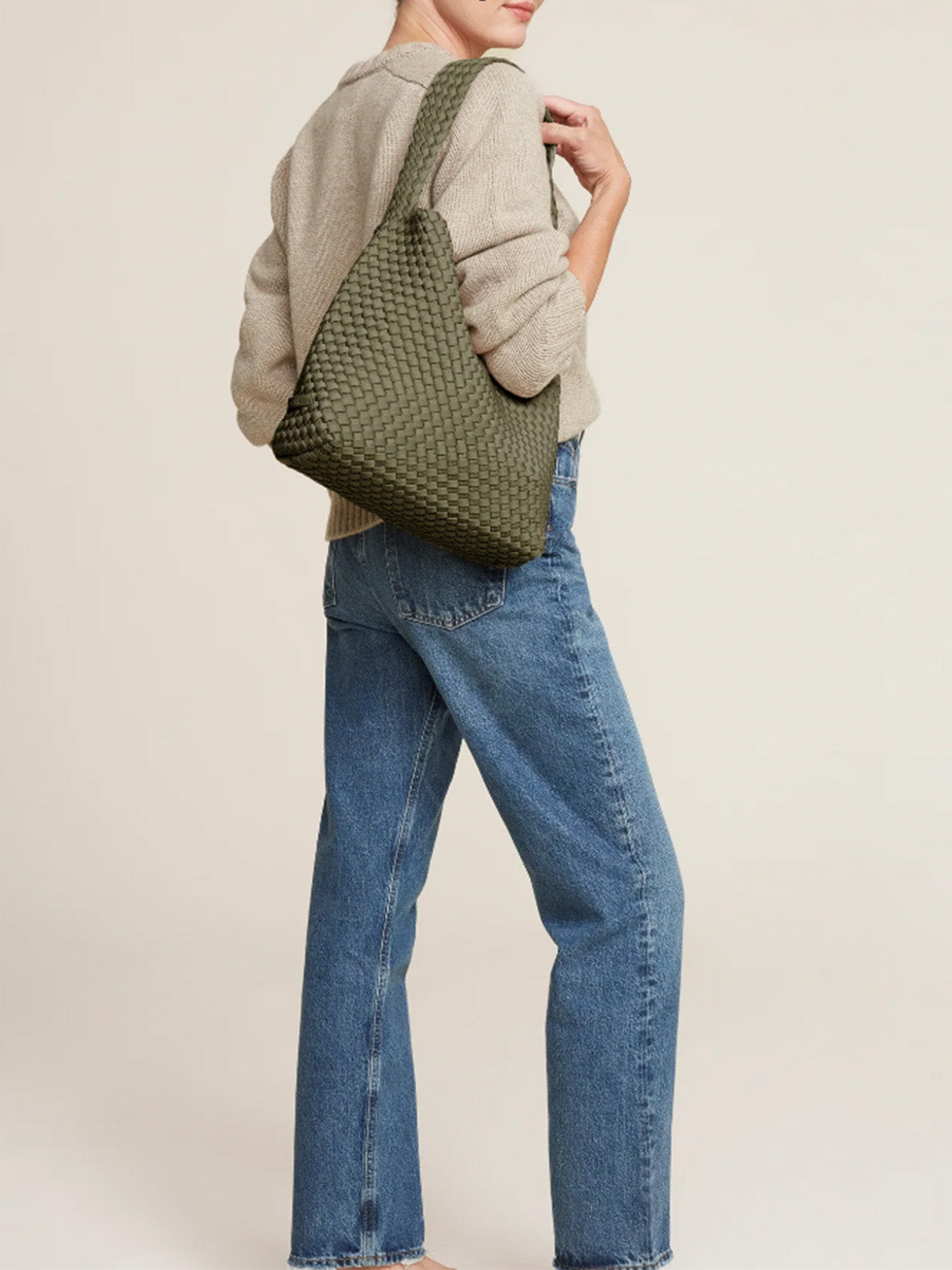 Nomad Medium Hobo in Olive