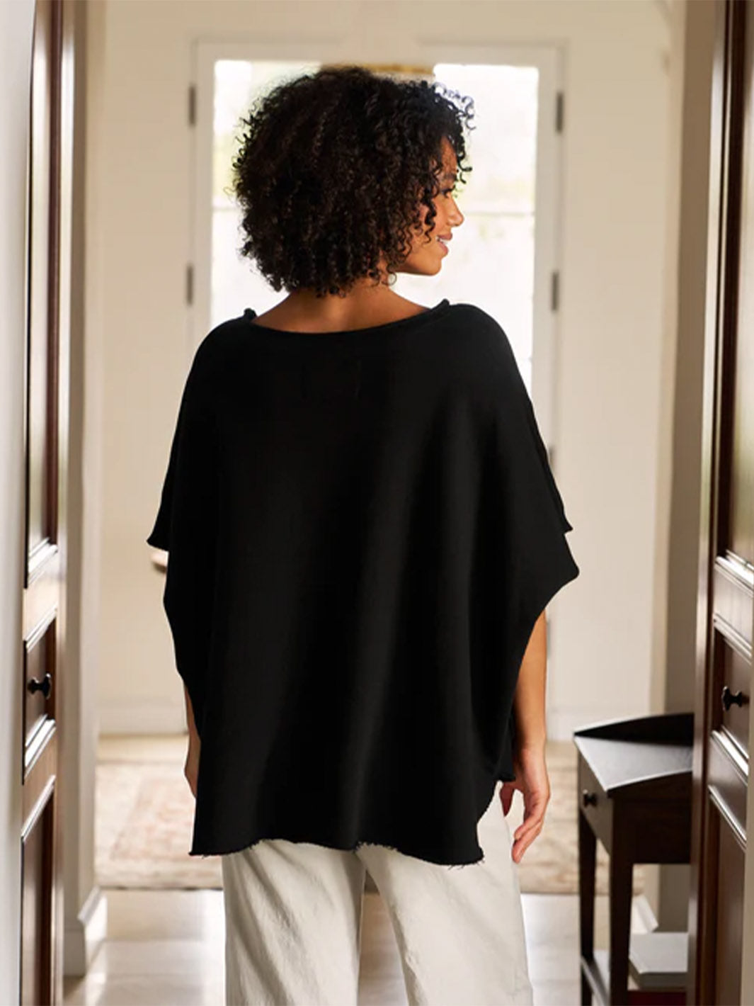 Olive Capelet in Black