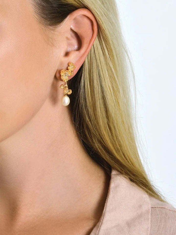 Orchid With Pearl Drop Earrings in Gold