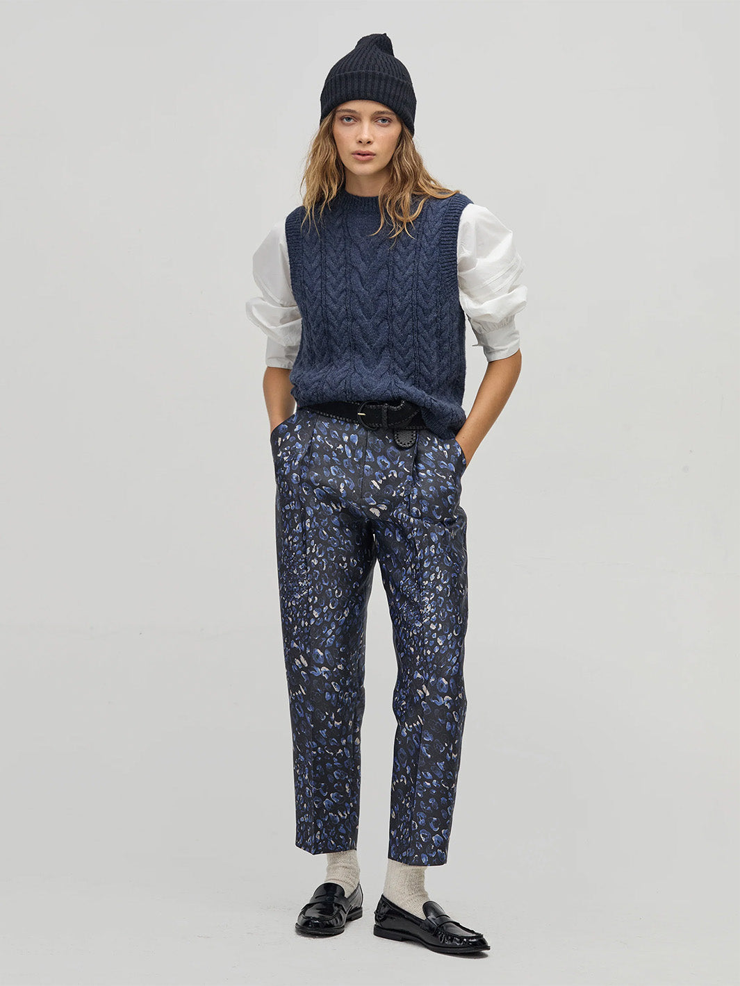 Otto Knitted Vest in Navy