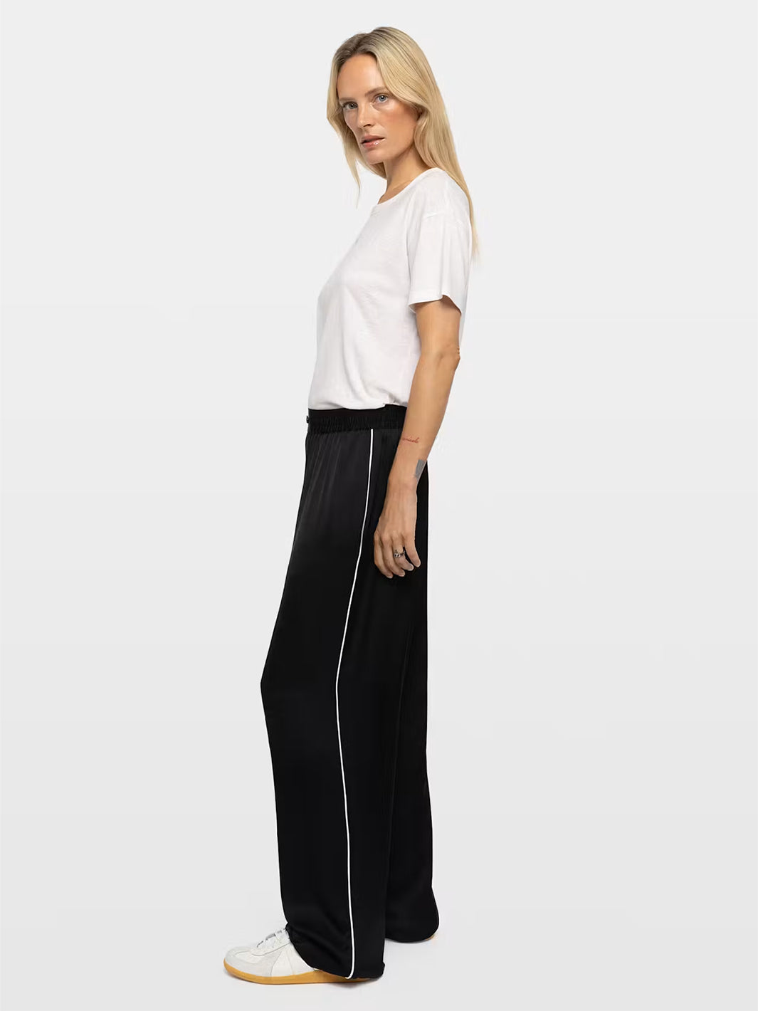 Satin High Waist Straight Leg Pant in Black