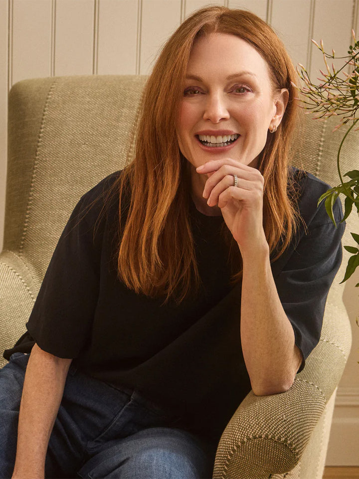 Perry Short Sleeve Crew Neck Tee in British Royal Navy