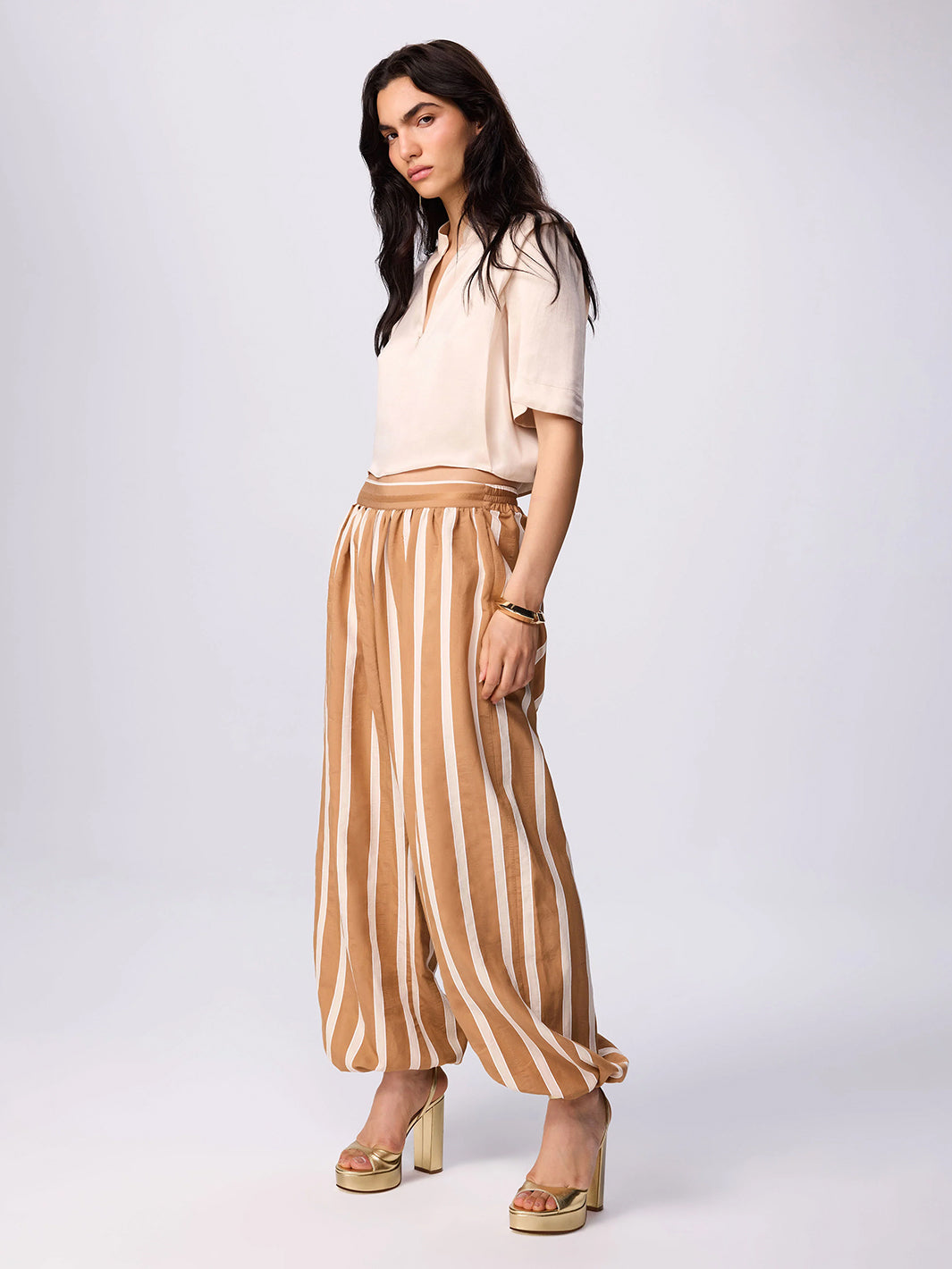 Phaenna Shoulder Pleat Tee in Ivory