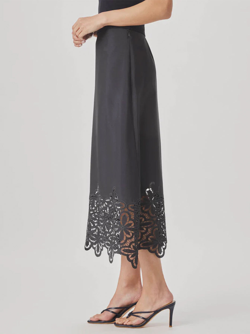 Pia Eyelet Skirt in Lead