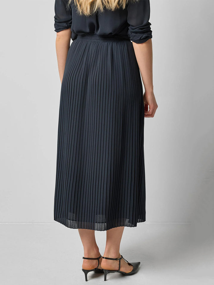 Pleated Maxi Skirt in Black