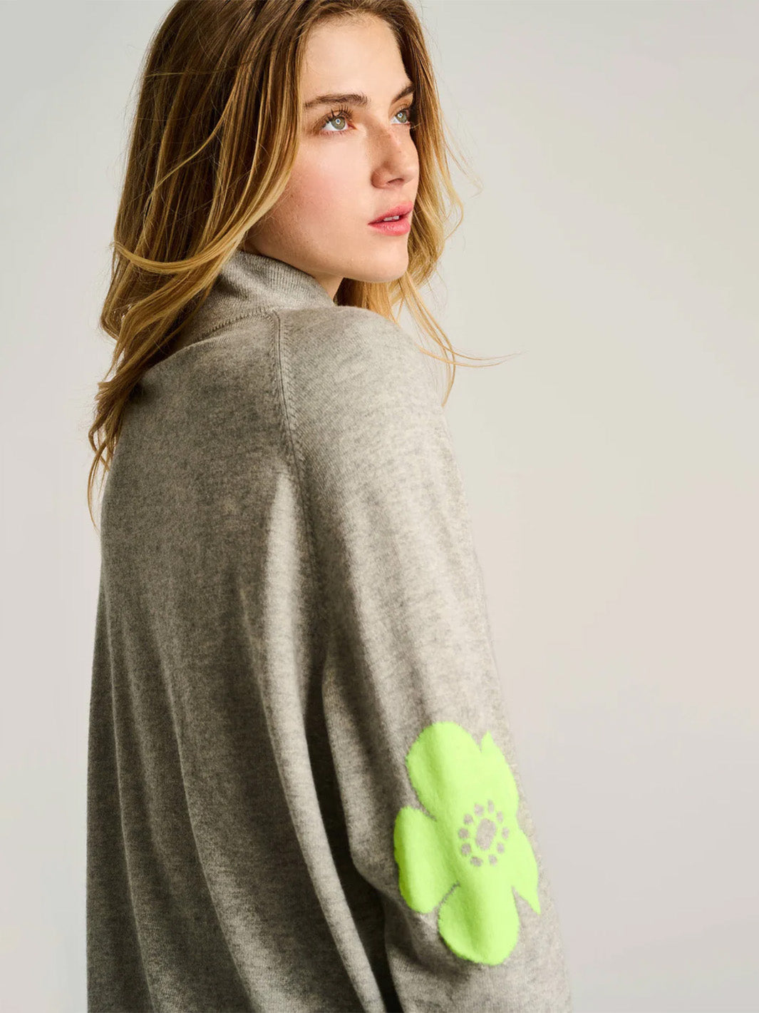 Poppy Pullover in Fog