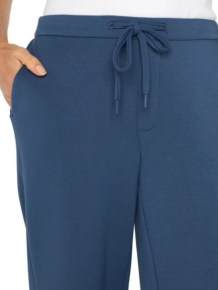 Pull-On Wide Wide Leg Crop in Prussian Blue